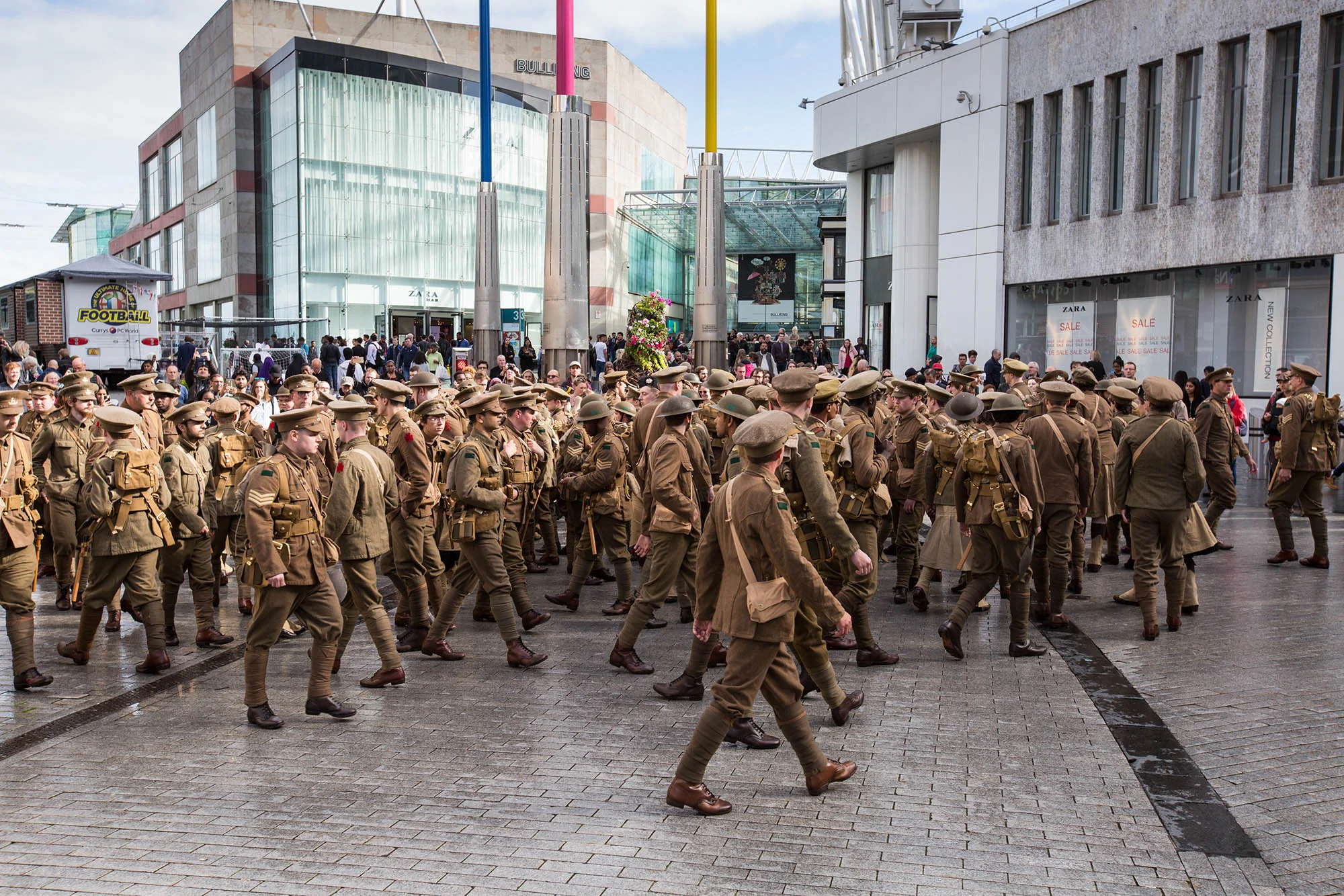 Artist Jeremy Deller’s project “We’re Here Because We’re Here” took place on 1 July 2016. Over 2000 people took part in a national memorial to mark the centenary of the first day of the Battle of the Somme. The participants, representing the shell-shocked fallen soldiers, appeared throughout Britain.