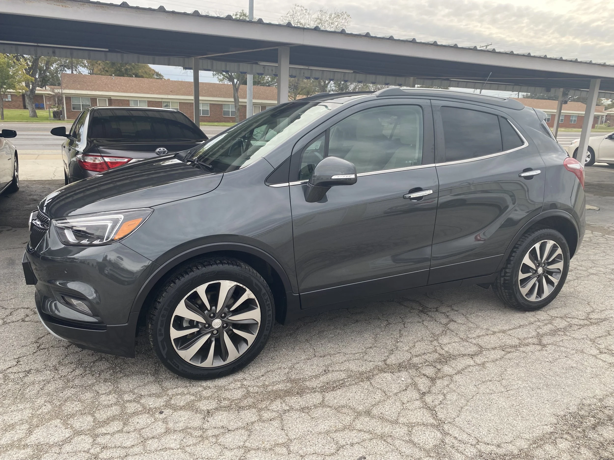 SUV — Longhorn Auto Sales inc.