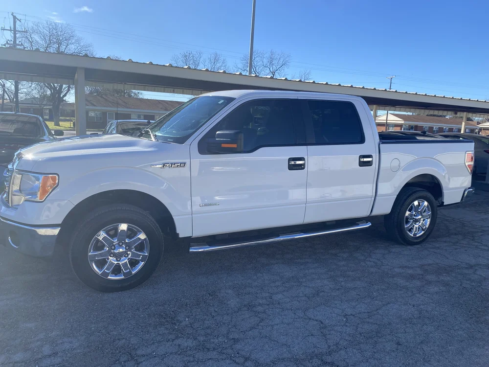 Trucks — Longhorn Auto Sales inc.