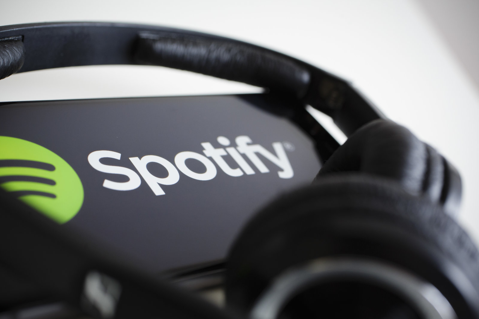 Digital Songwriter/Producer Credits Matter; Spotify Adds Credits to Desktop App