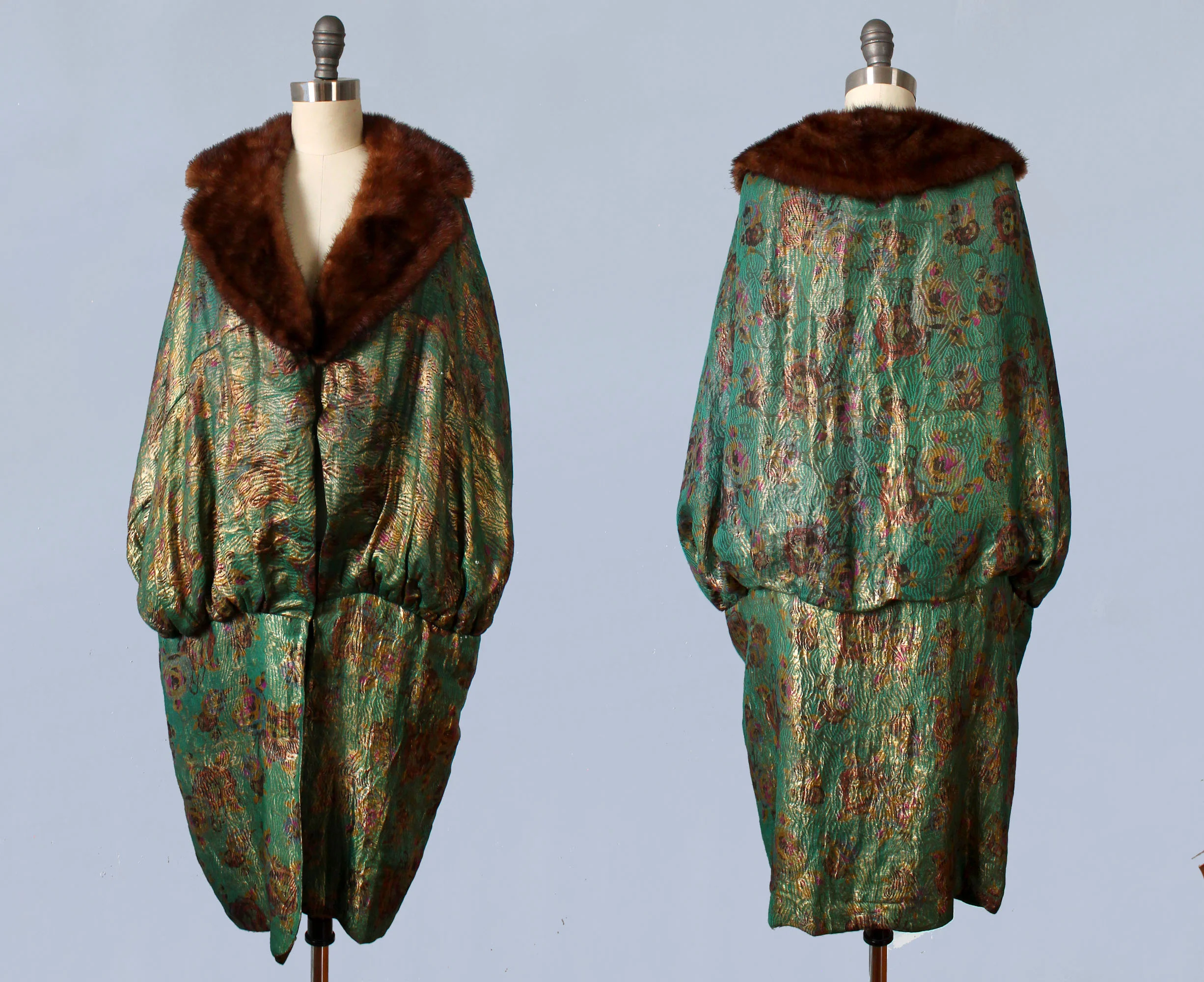 Bright green metallic lamé cape with fur collar. 1920s.