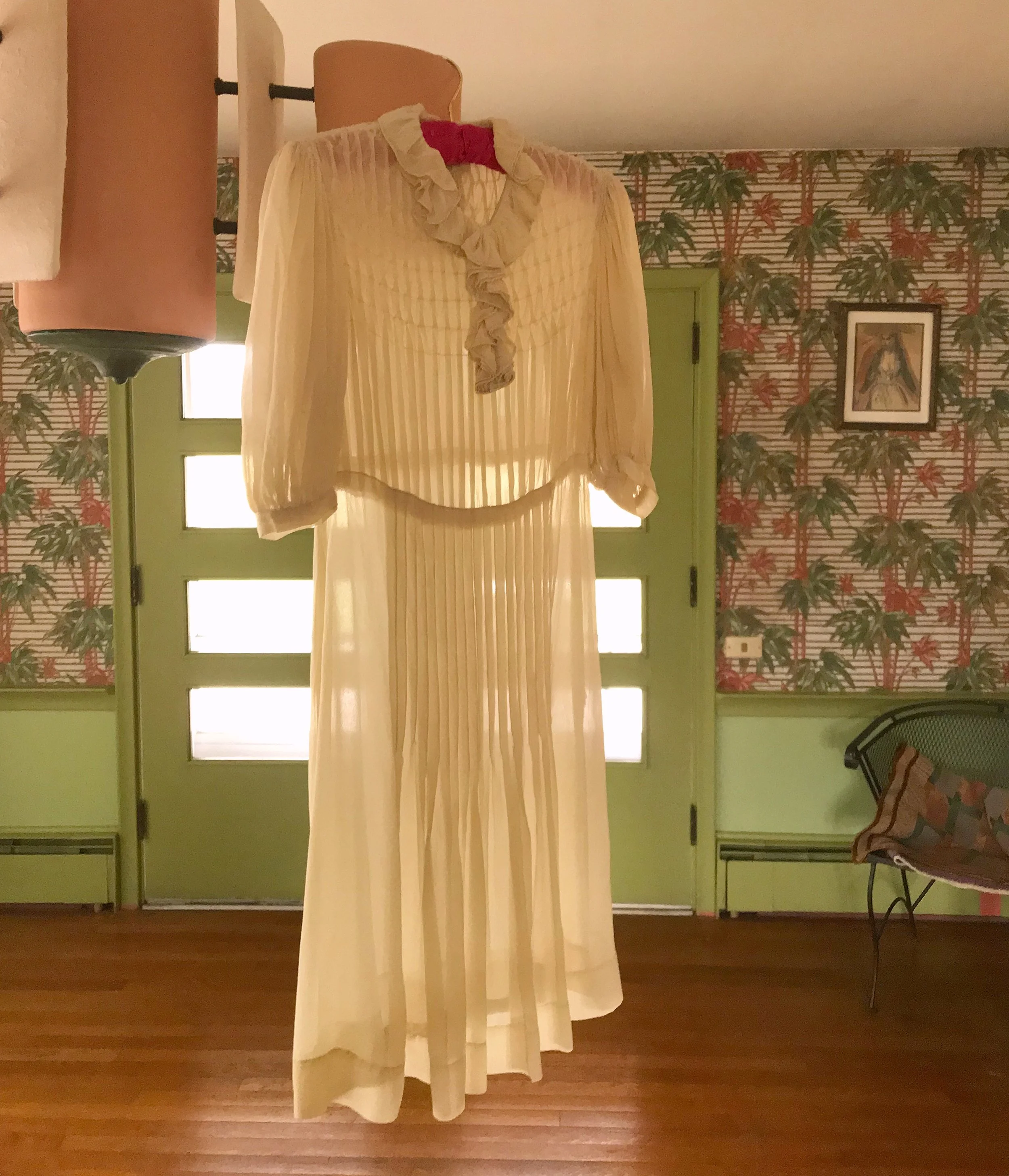 EB258F5A-E15E-414C-ACED-D6E68918C604