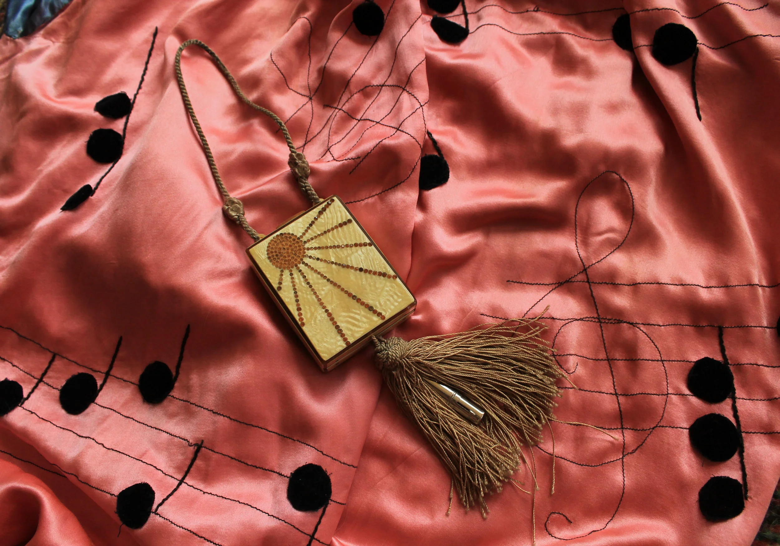 1920s Dance Purse with Lipstick