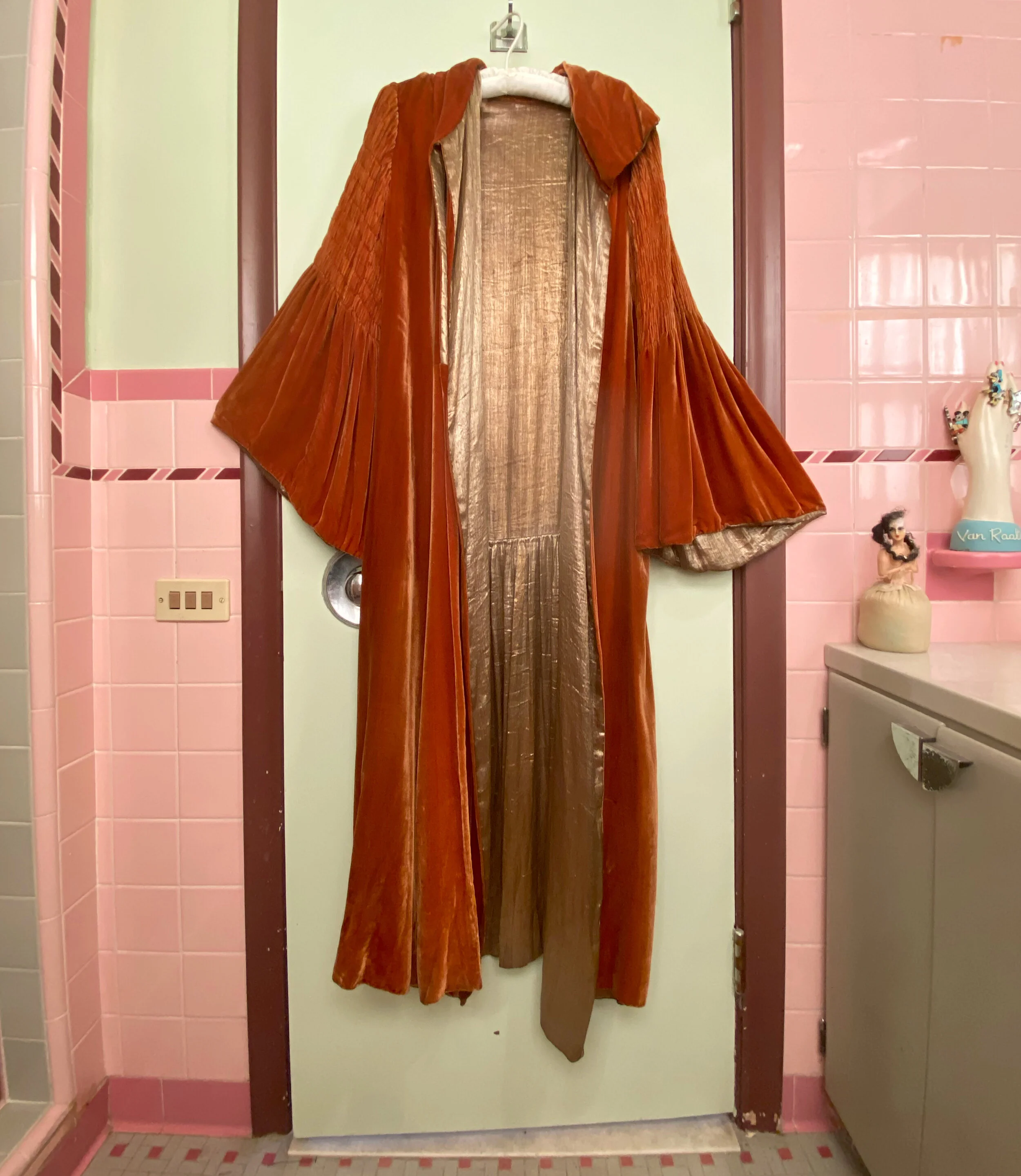 7AE75036-0F07-482C-83E7-70342DC1F32B