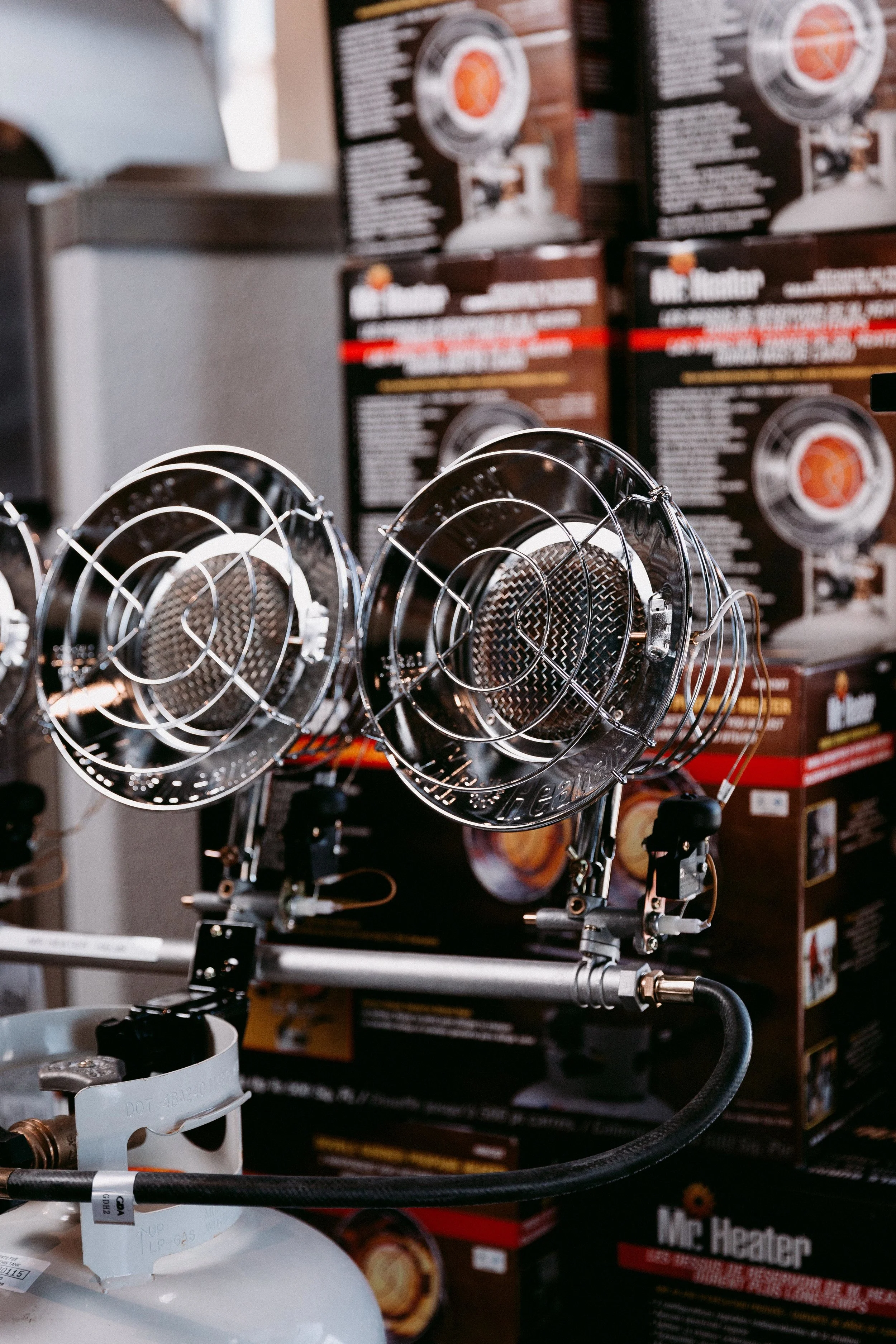 natural gas , propane grills, charcoal, wood grills, smokers, propane, grill, barbecue, BBQ, food, cook, eat, outdoor cooking, smoker, america, USA, united states of america, cooking equipment, oklahoma city, oklahoma, OK, fire, links, steak, picnic, eat, beef