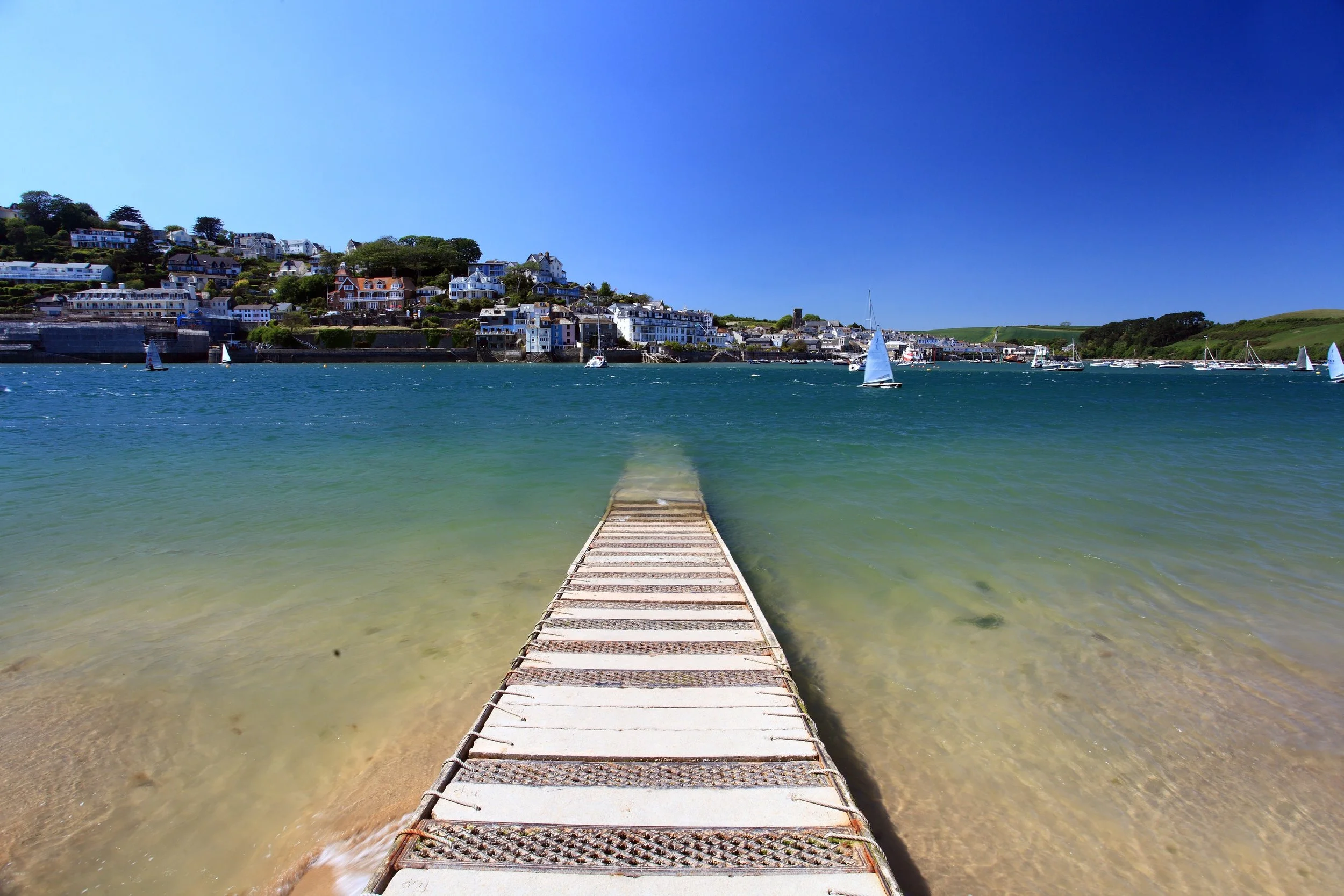 photodune-4944376-salcombe-beach-devon-england-l.jpg