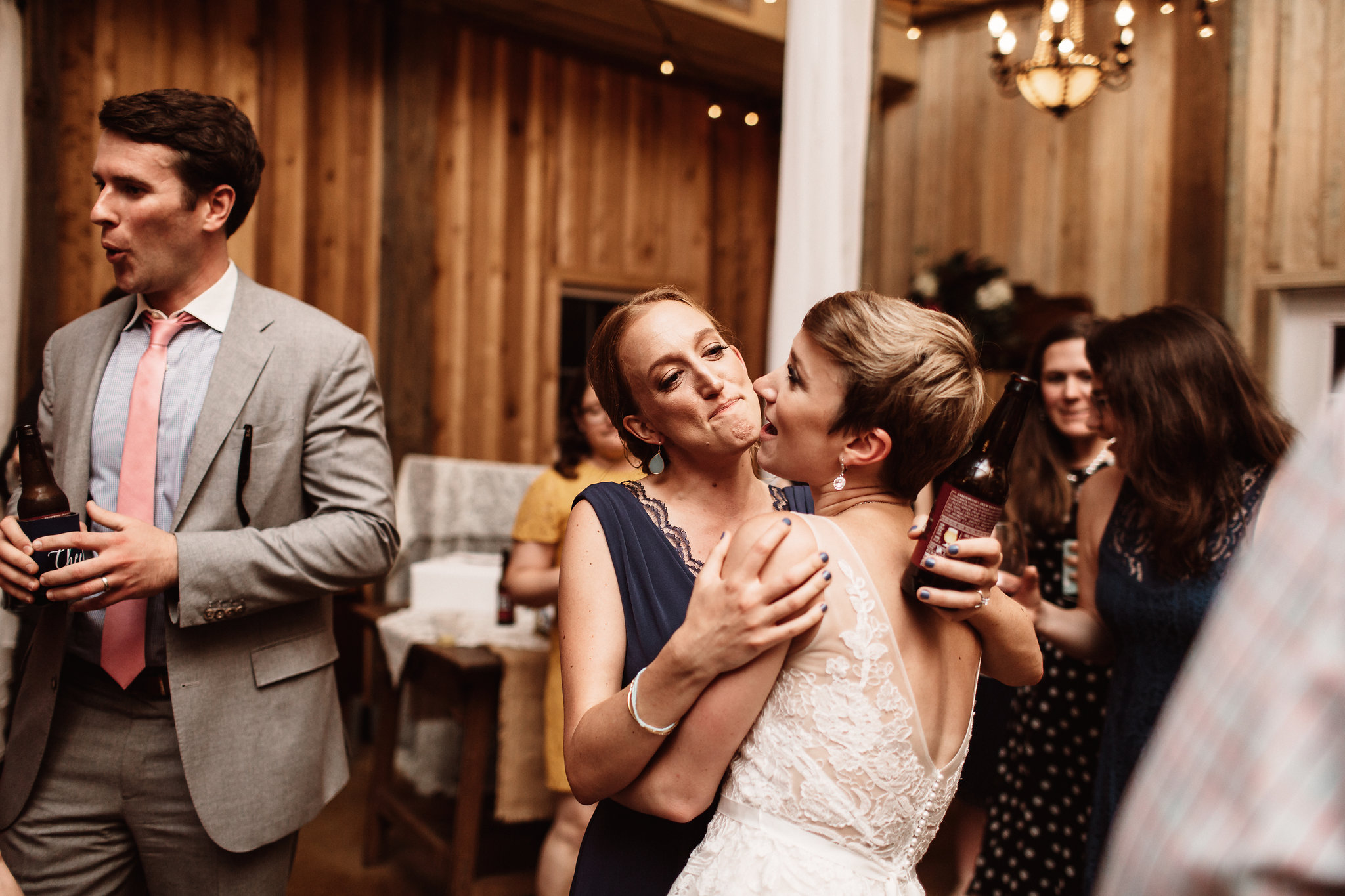 JULIE&BENMARRIED1406.jpg