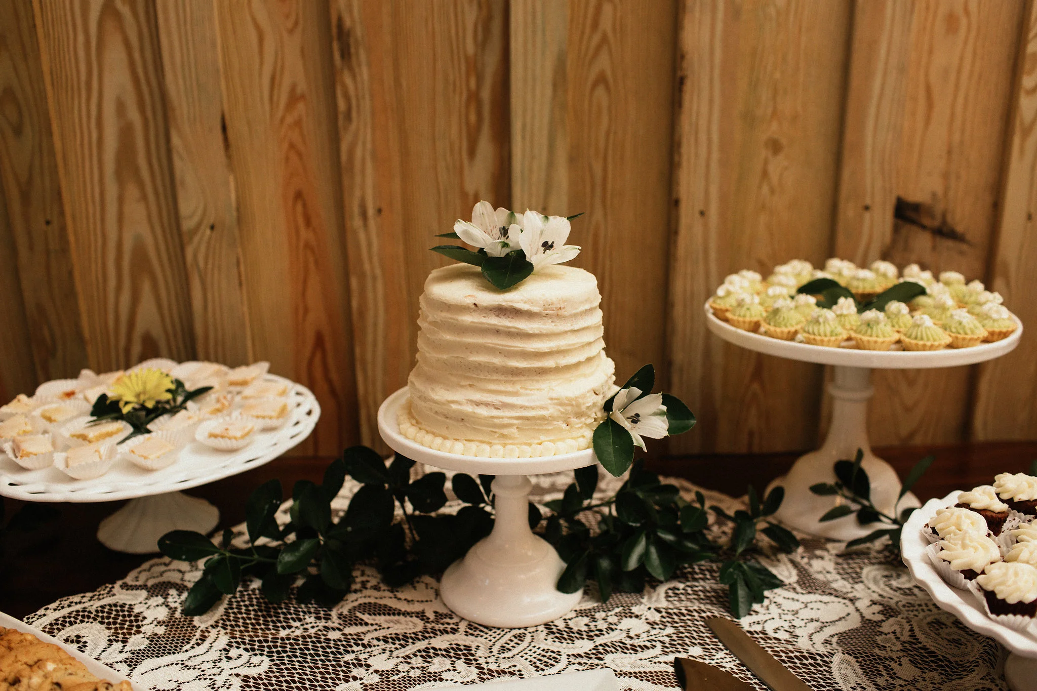Lindsay&JoshMarried2017-08-31at19.08.09PM165.jpg