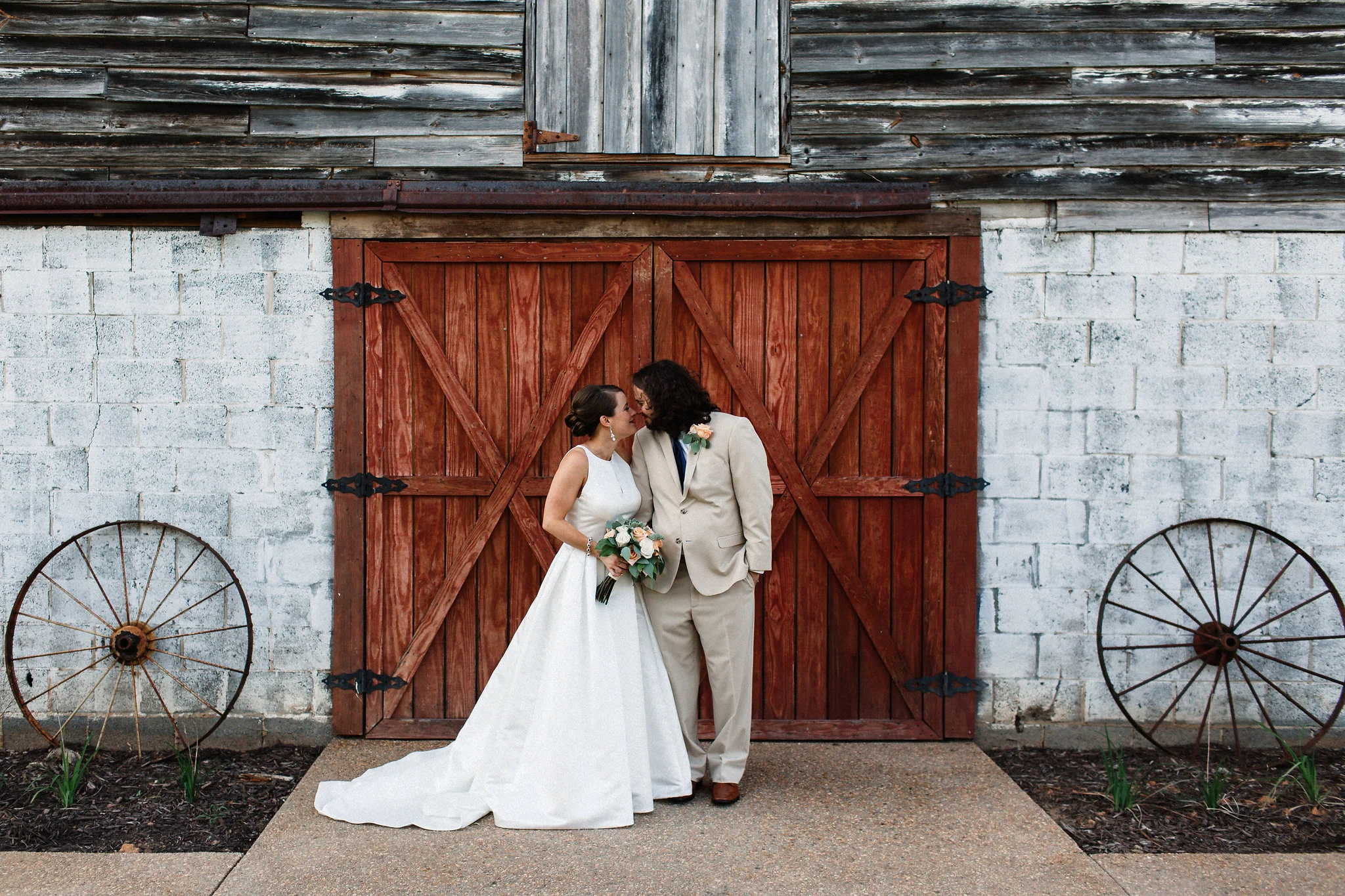Lindsay&JoshMarried2017-08-31at19.08.10PM137.jpg