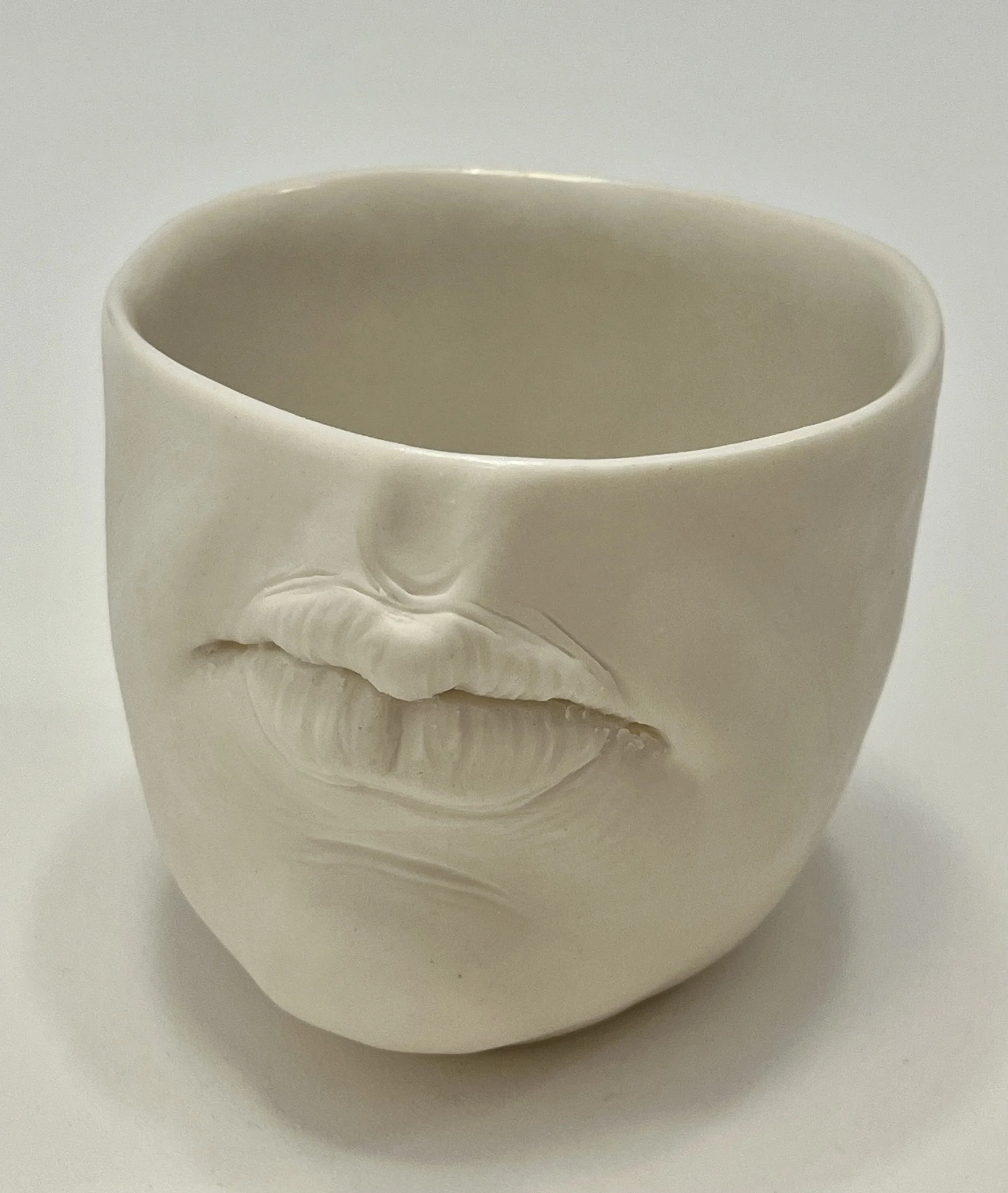 20. Large Cup, white matte