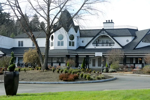 Located 14 miles from downtown Seattle in Woodinville, WA., Columbia Winery’s stately exterior has welcomed visitors from all over the world since 1988. All photos courtesy of Columbia Winery.