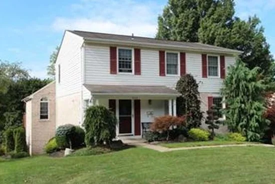 6018 Ramsgate Dr, Bethel Park, PA 15102