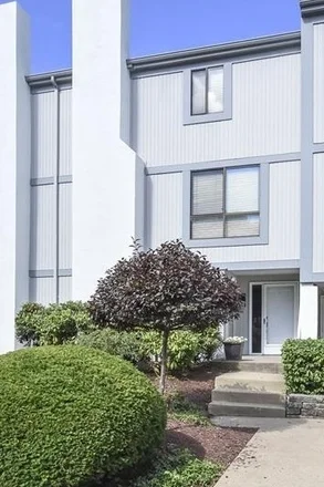 1556 Pinehurst Drive, Upper St Clair, PA