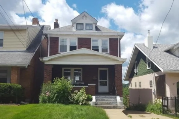 1408 Woodbourne Ave, Brookline, PA 15226