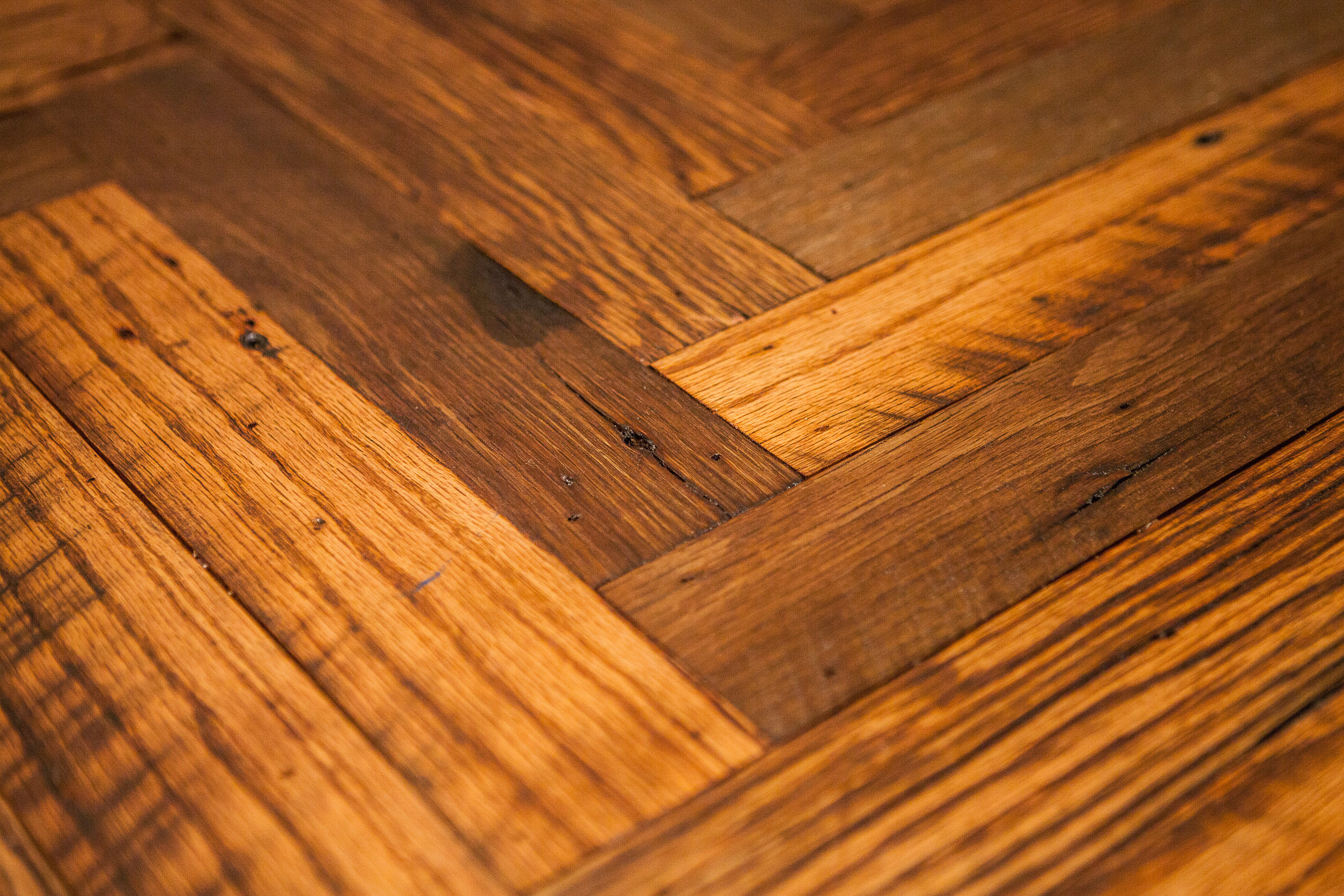 Salvaged Amish Barn Oak Herringbone.jpg