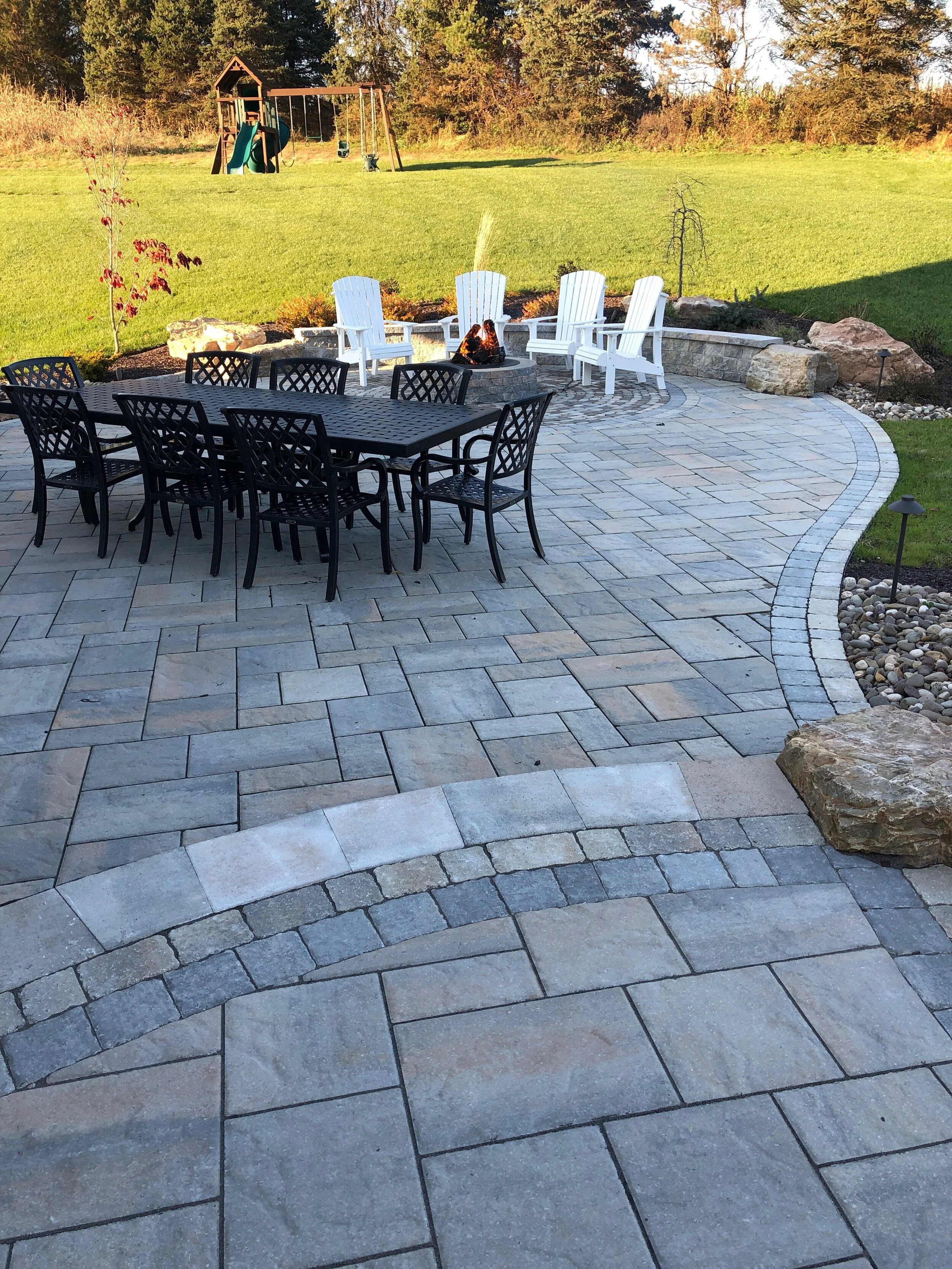 How a Landscape Contractor Ensures That Hardscapes Last a Lifetime in