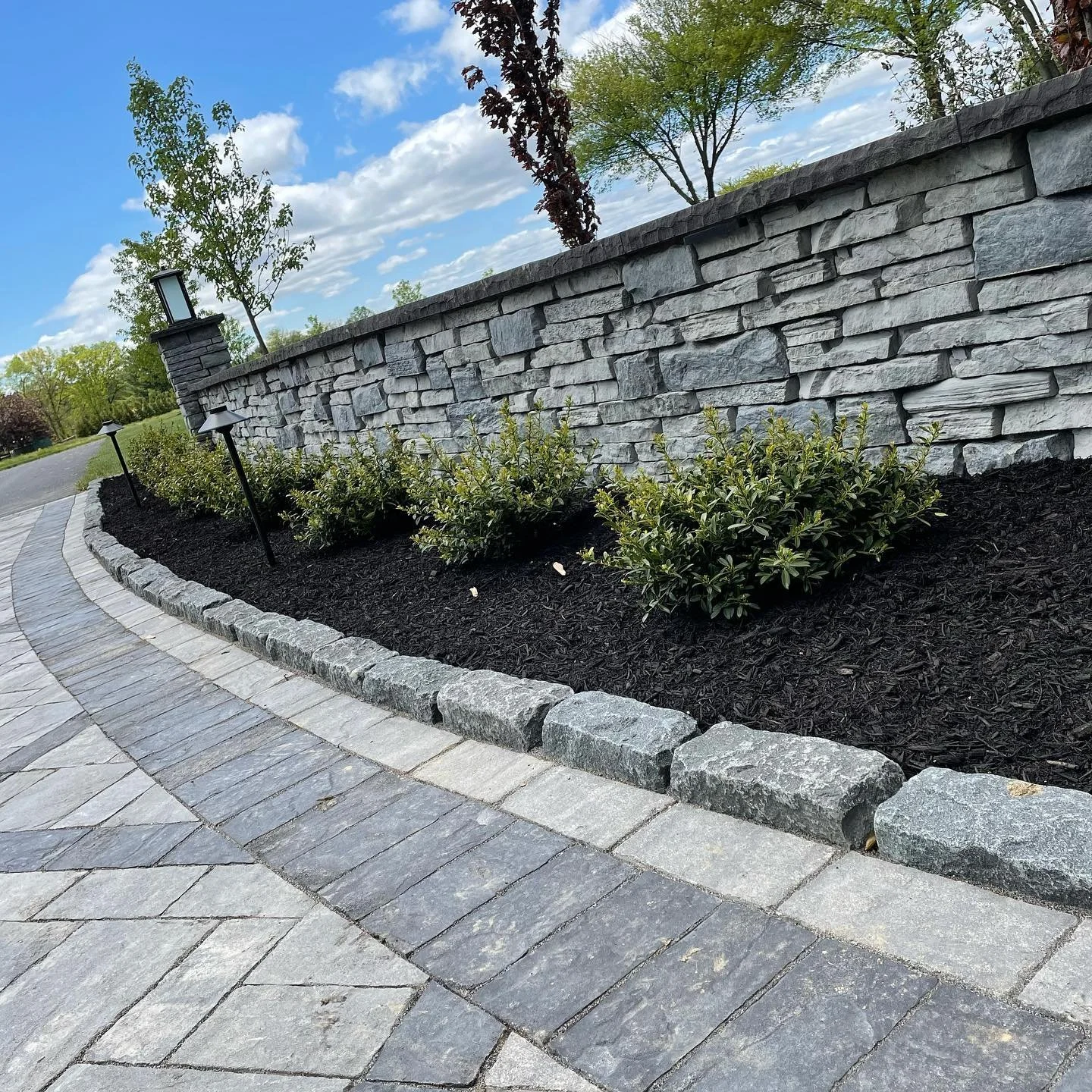 6 Creative Ways to Accent a New Paver Walkway in Schuylkill County and Lehigh County, PA