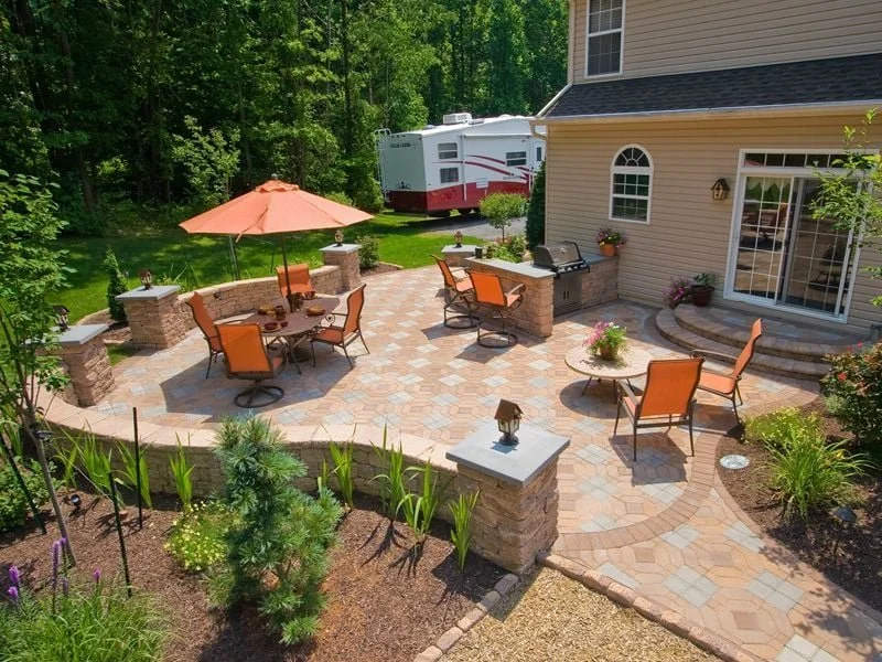 What Are the Benefits to Adding an Outdoor Kitchen to Your Lehigh County, PA, Landscape Design?