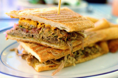PAN CON LECHON
