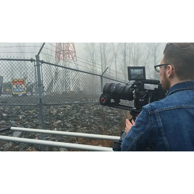 lining up the shot.

shooting in fog is always so much fun. I love how diffused everything gets in such a natural way.

#shotonred #16x9 #reddigitalcinema #reddigitalcamera #hostesstray #film #instagood #instadaily #primelens #virginiafilm #virginia 
