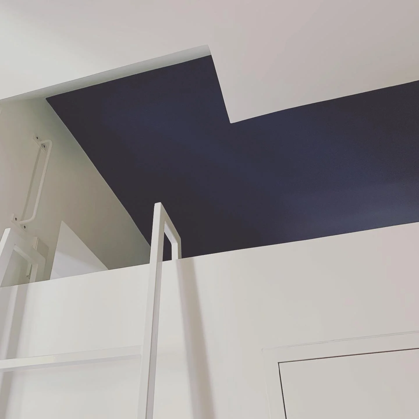 ◼️ l o f t 
#renovation #architecture 
@arenazagonzalez 
#AGCA79LM