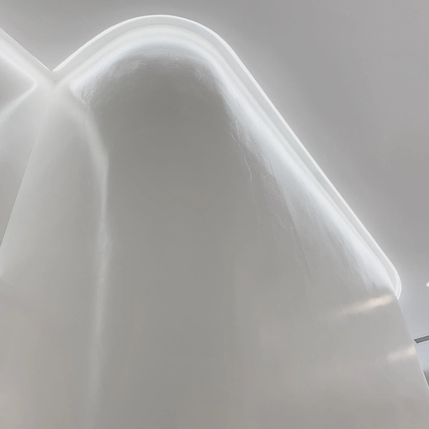 ◼️ w a l l 
#renovation #architecture 
@arenazagonzalez 
#AGCM36LPGC