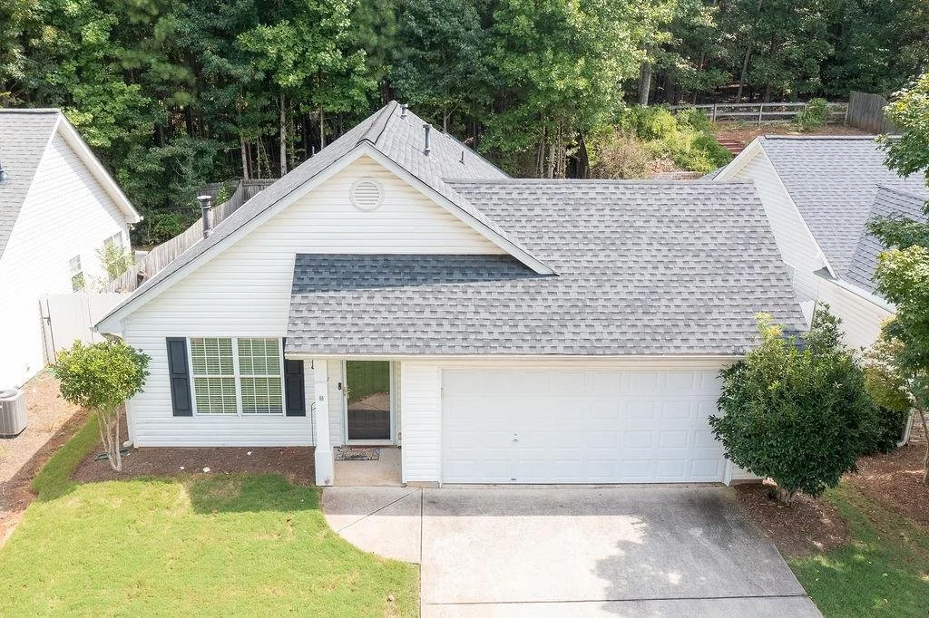 3193 Liberty Commons Dr NW