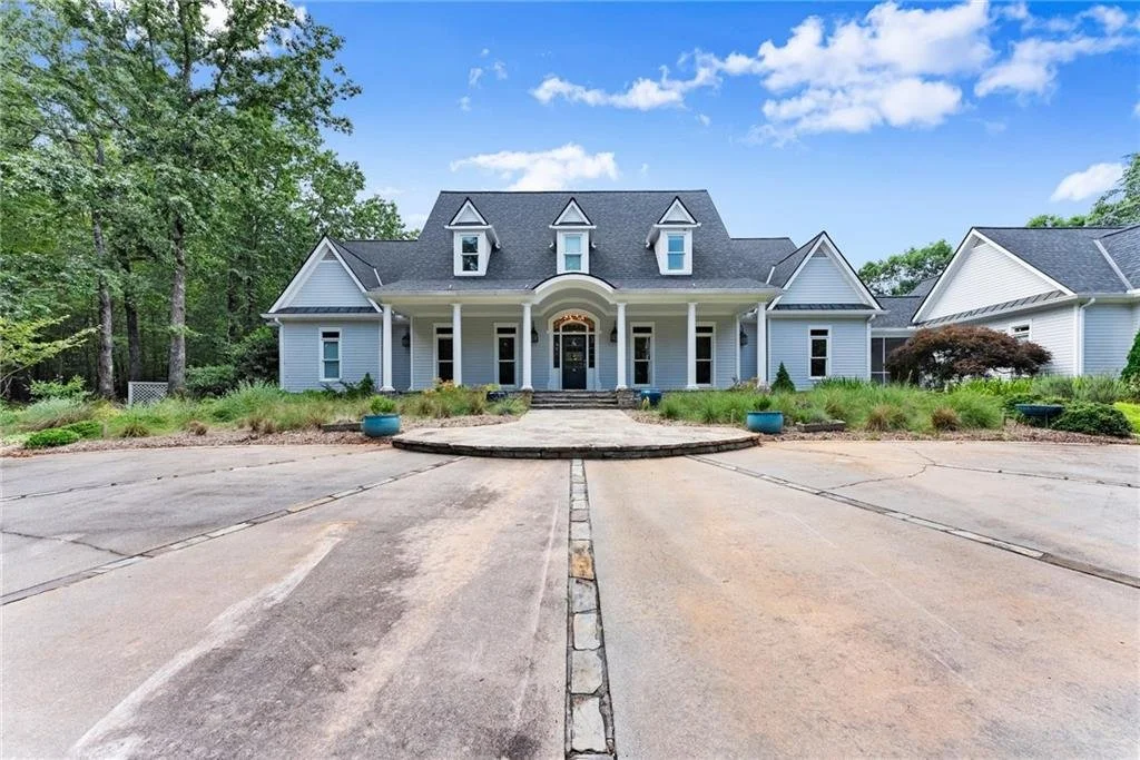 77 Old River Road