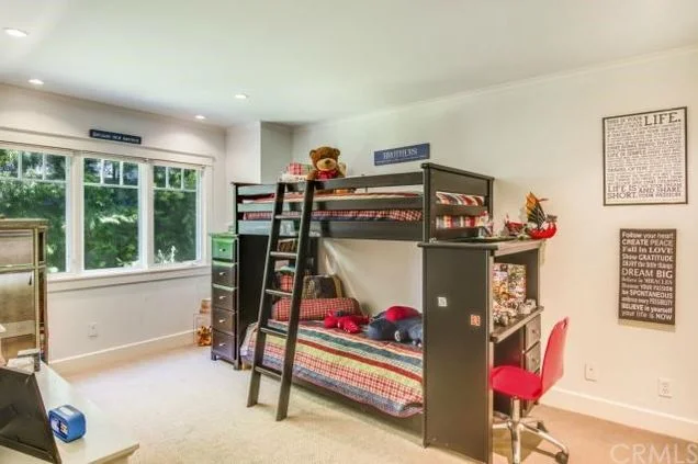 Aster_KidsRoom.jpg