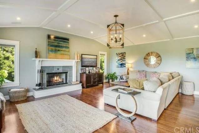 Aster_Fireplace.jpg