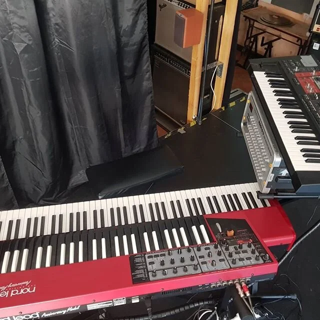 #worksone
#improvisation