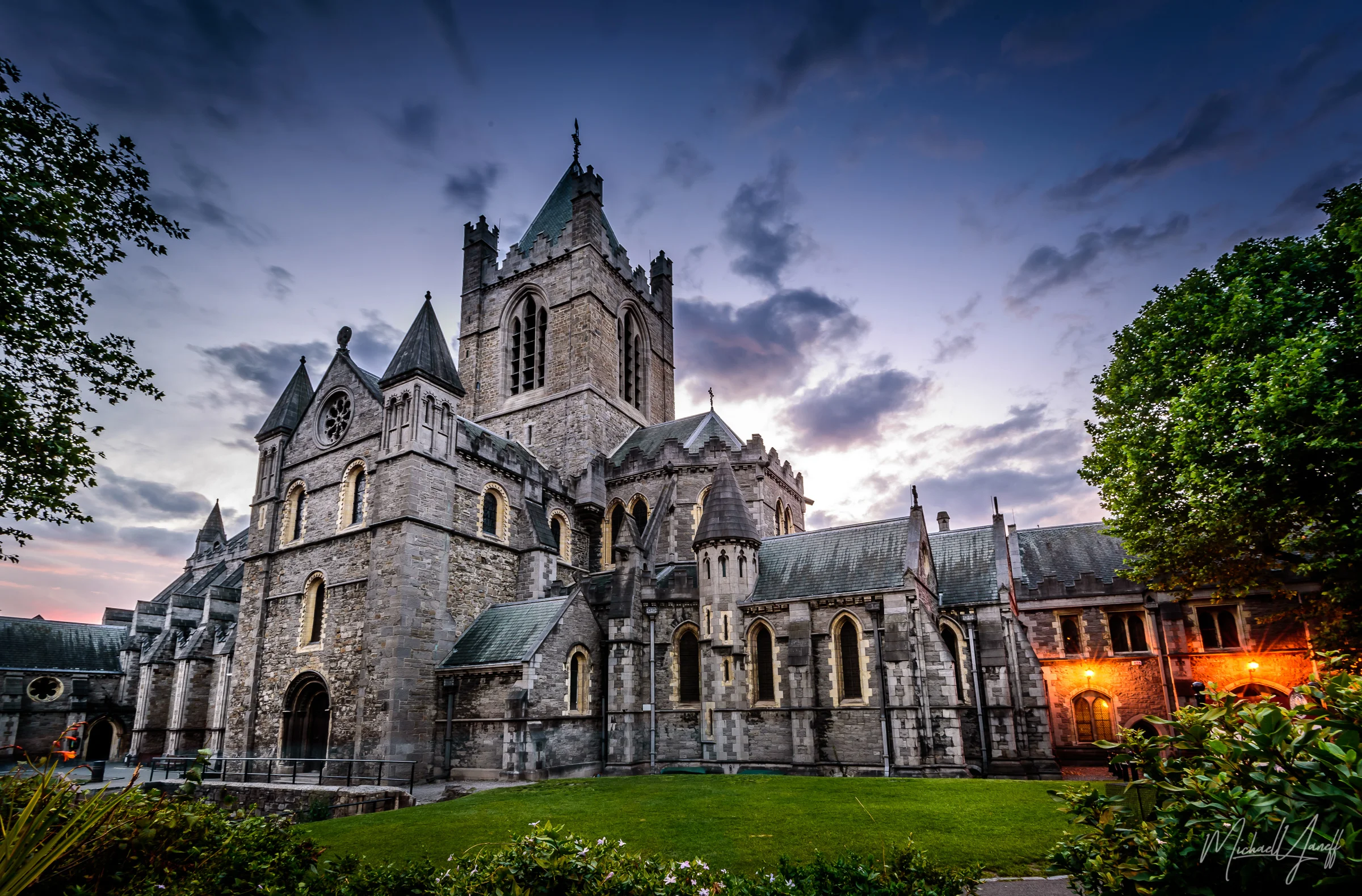 Christ Church Cathedral Dublin.jpg