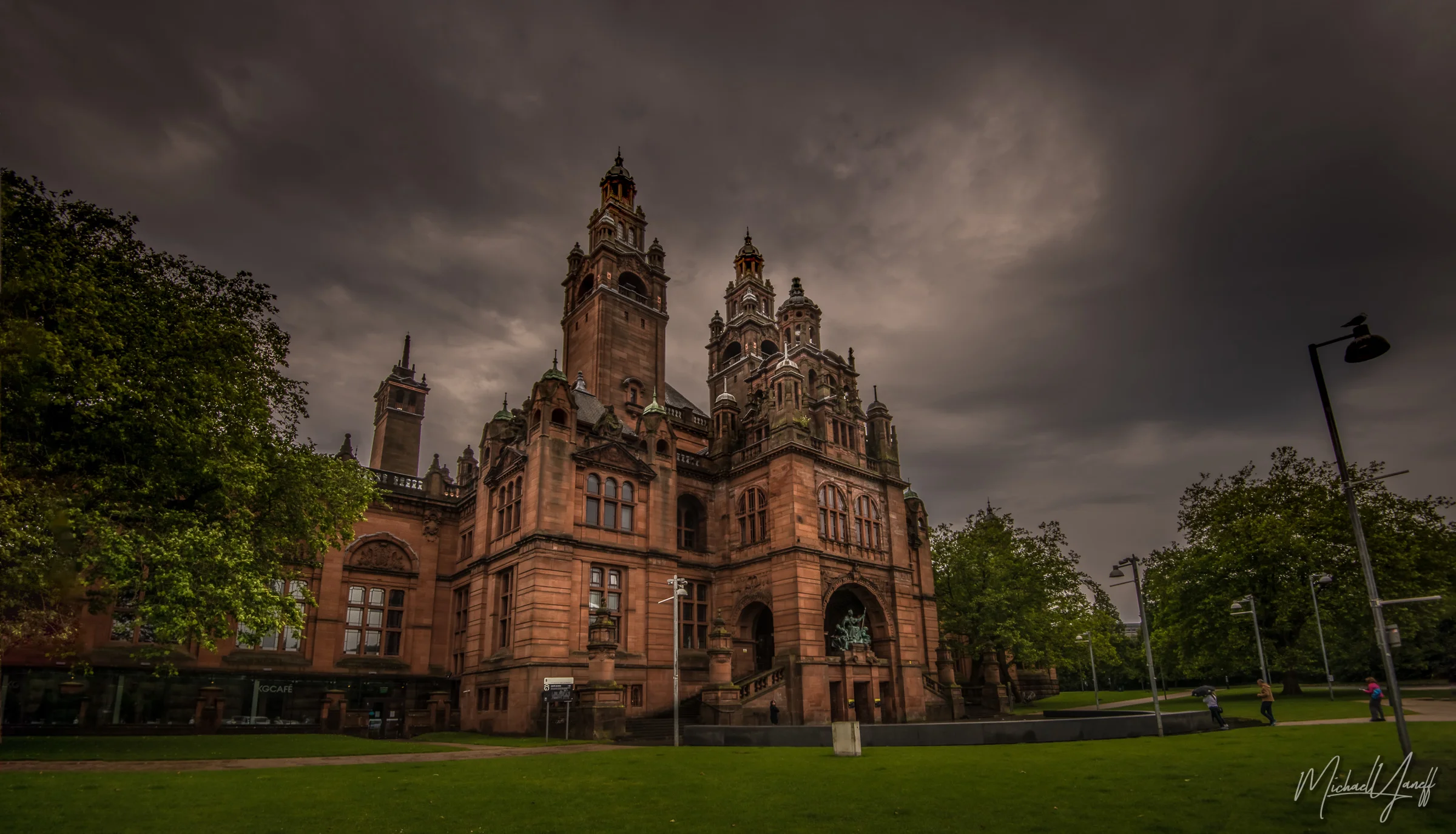 Kelvingrove Art Gallery Museum Glasgow.jpg