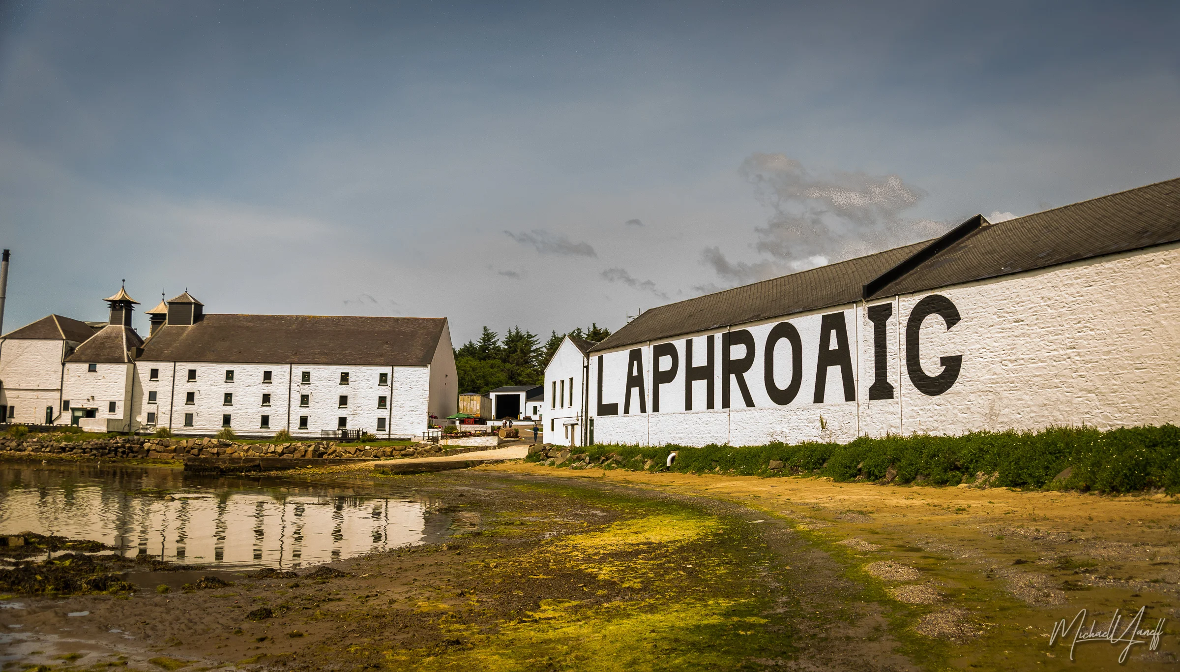Laphroaig Distillery Islay (1).jpg