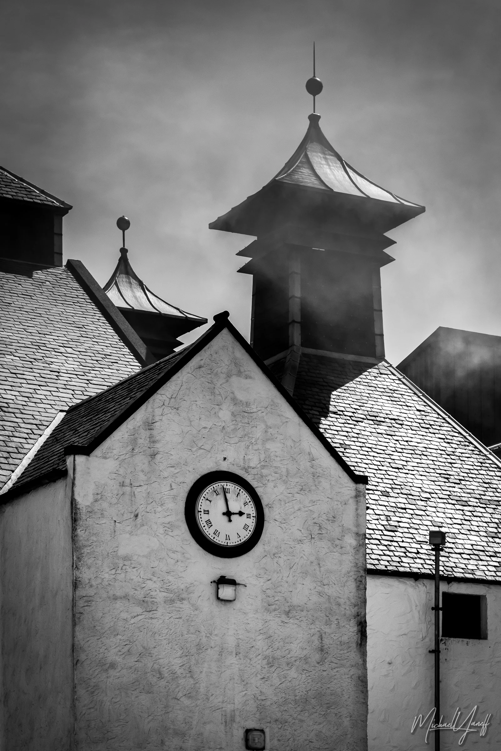 Laphroaig Distillery Islay (5).jpg