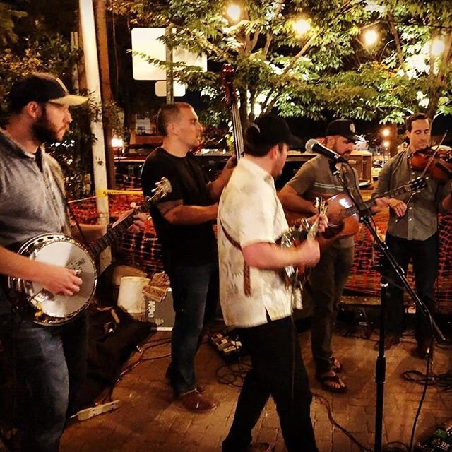 Thanks for sharing, @livemusicloyalty ....and thanks for being so supportive of our music and community.  #musicheals .
.Reposted from @livemusicloyalty Brought a friend to see @darkcitystrings out back at the @thedublinhouse a year ago. Can&rsquo;t 