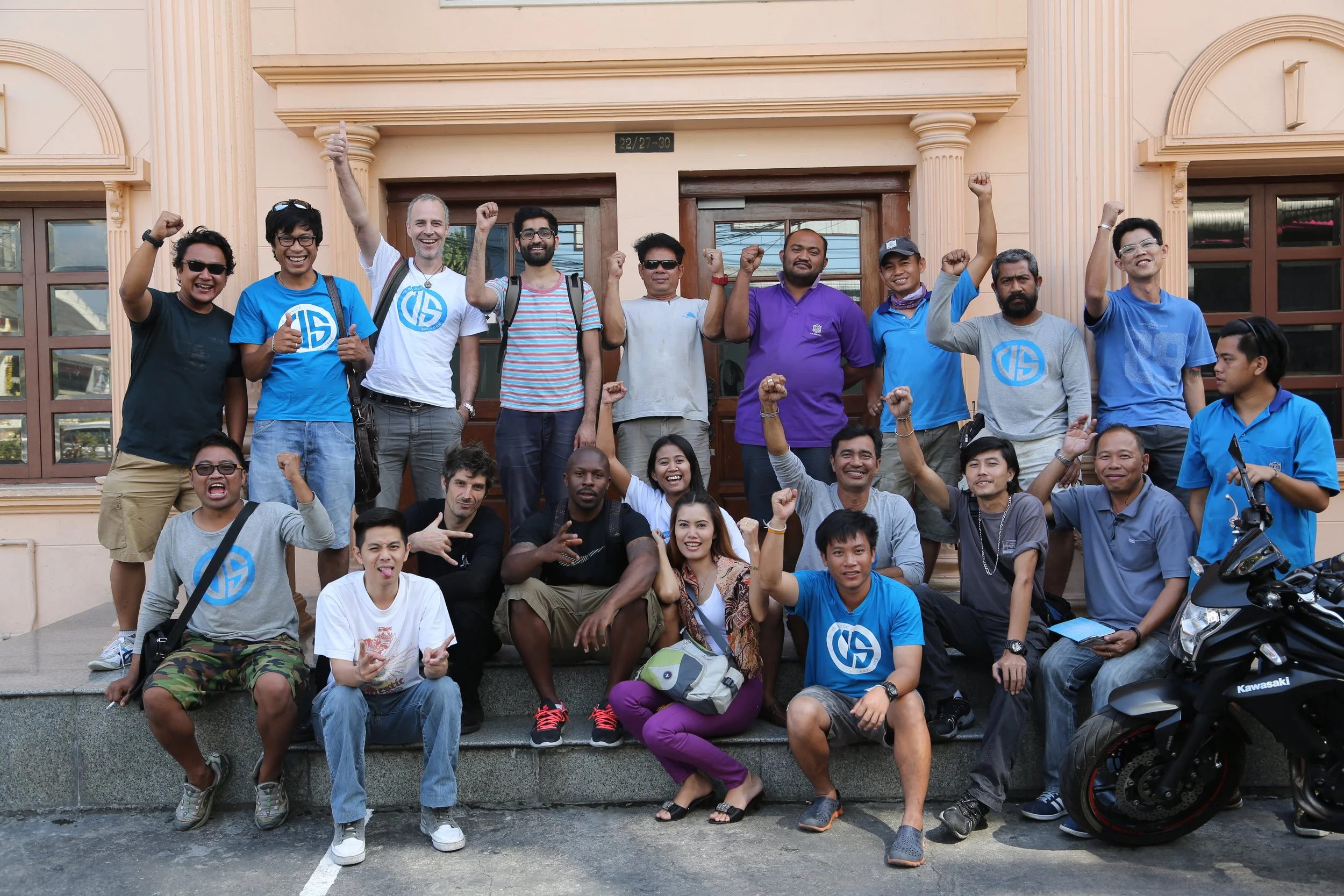 The Pianist in Bangkok: A Christmas Story About Finding Community