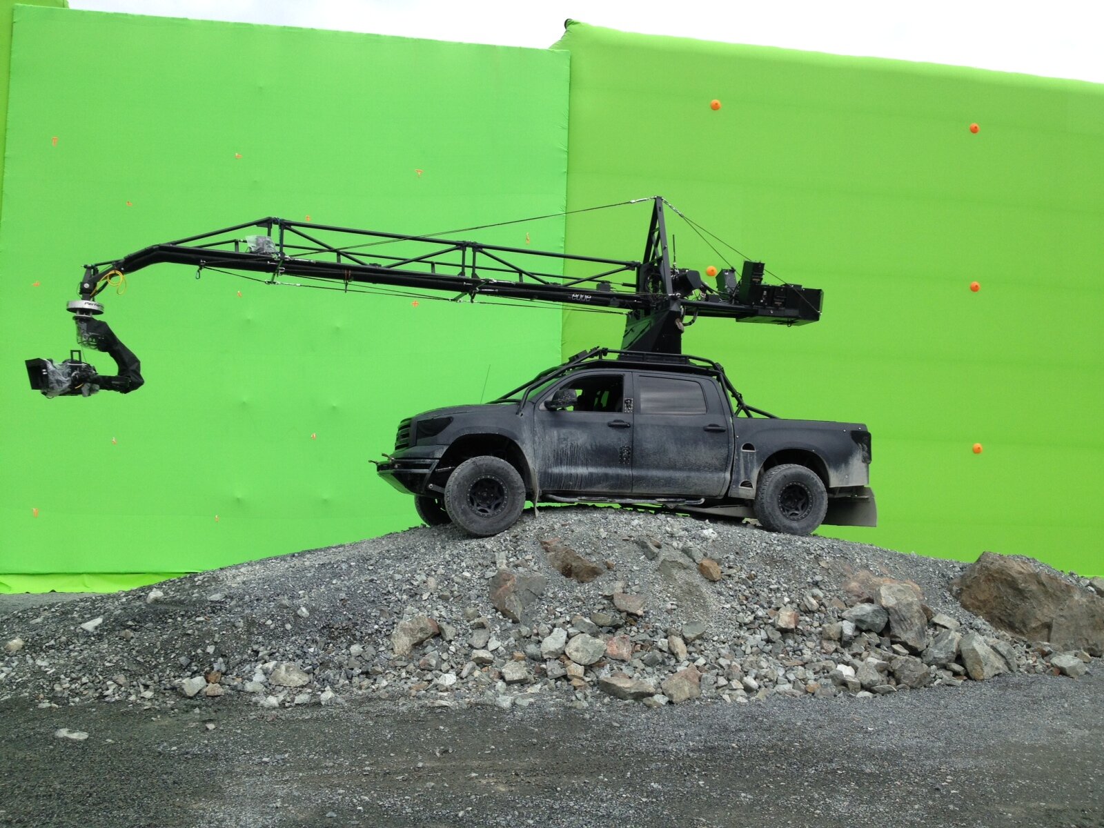 Performance Filmworks EDGE System-Toyota Tundra  with 22-foot EDGE Crane against Green Screen (Vancouver).jpg