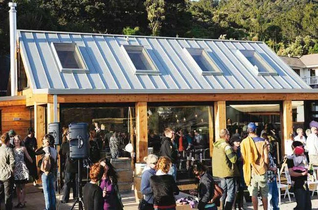 The popular Piha Cafe is just one of our many quality build projects.