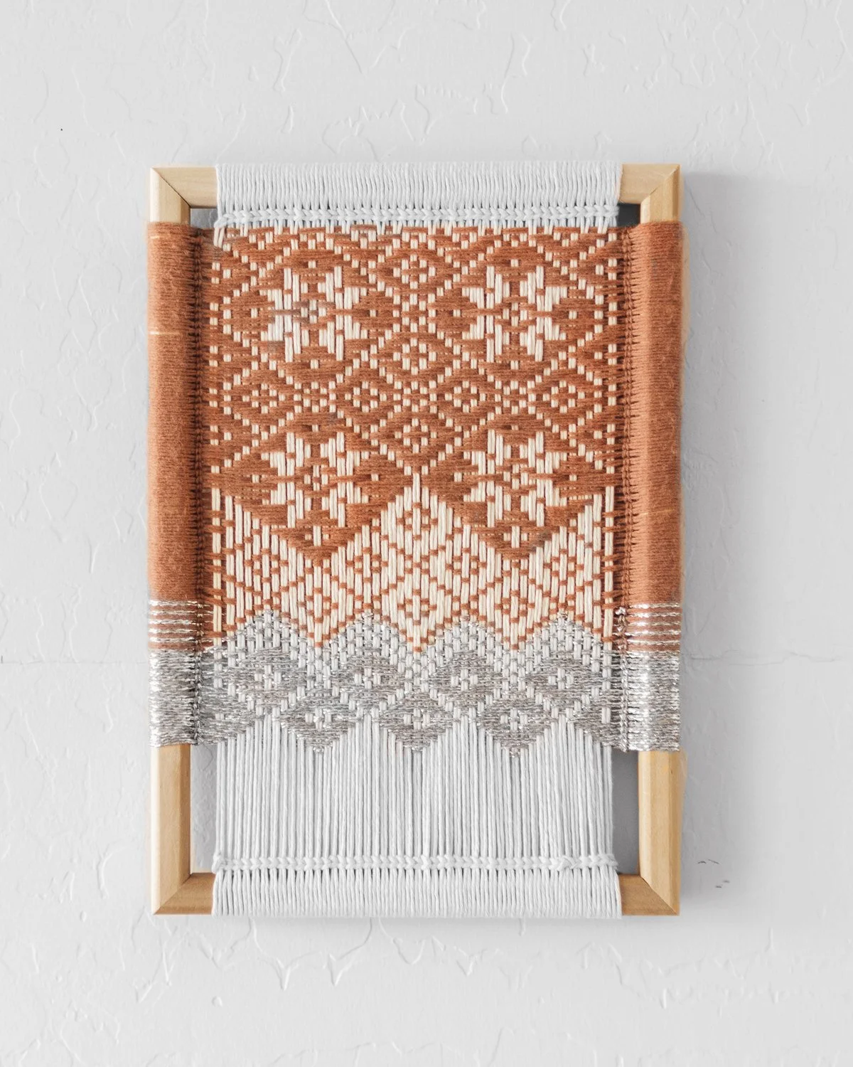 WEAVING WITHOUT A LOOM