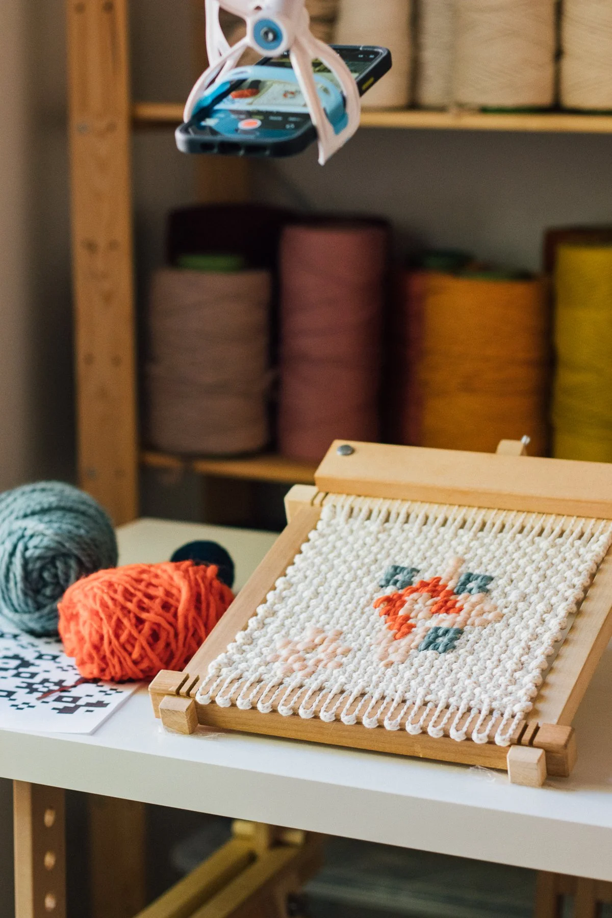 FREE TUTORIALS AND INSPIRATION