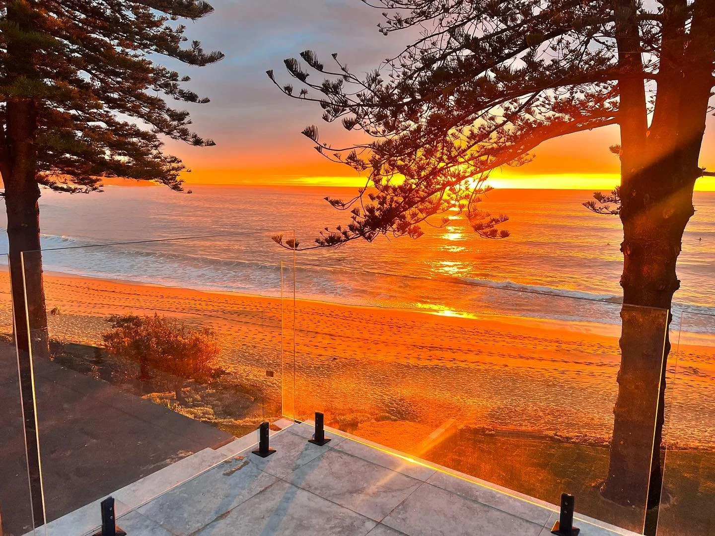 Afternoon delight. 
Working side by side with @glazedco.sydney to install a glass infinity edge. Can&rsquo;t wait to show you the finished product.