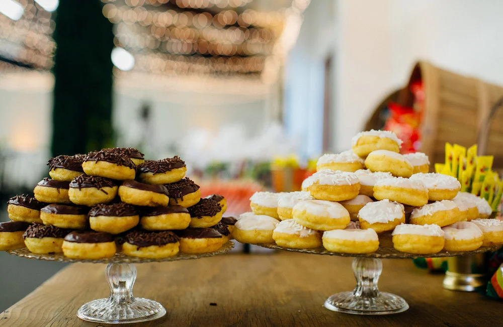 c4a68-elegant-country-charm-ranch-wedding-sweets-table-donuts.jpg