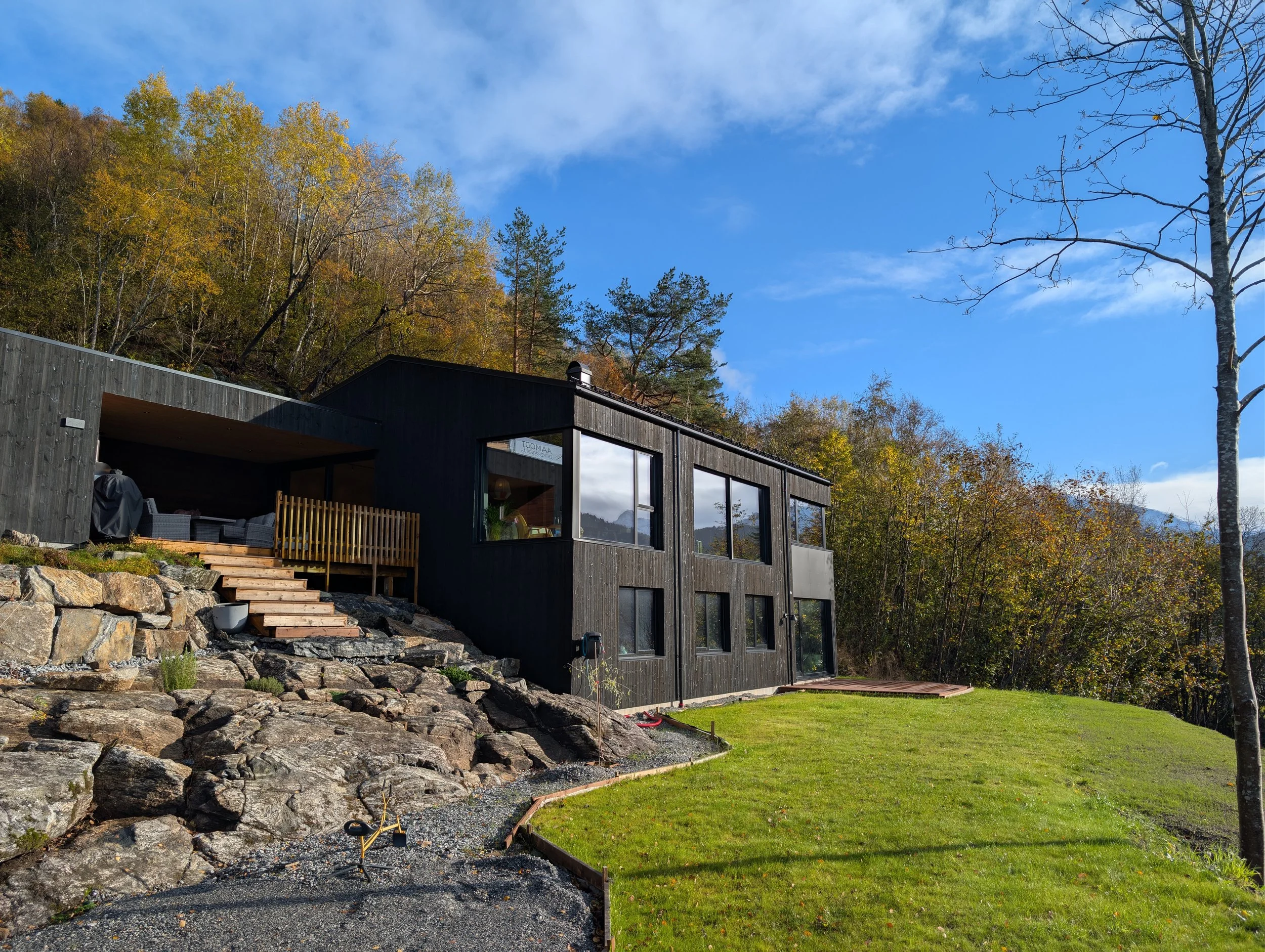 Einebustad Fauskelia