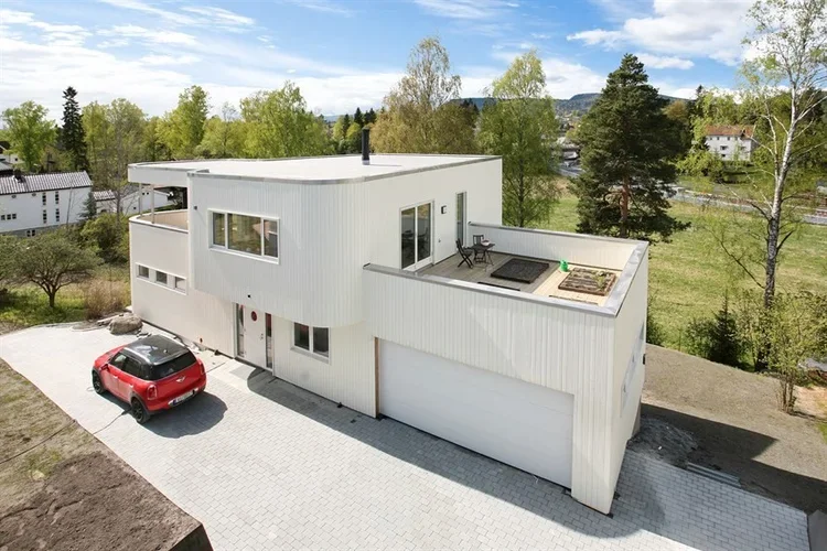 Einebustad Bekkestua