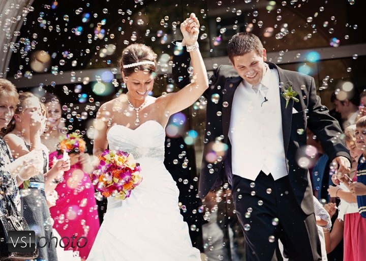 BUBBLE BLAST - Newest Trend for 2018! This popular effect is perfect for outdoor ceremonies and your dance floor. It is safe, indoor approved at most venues.