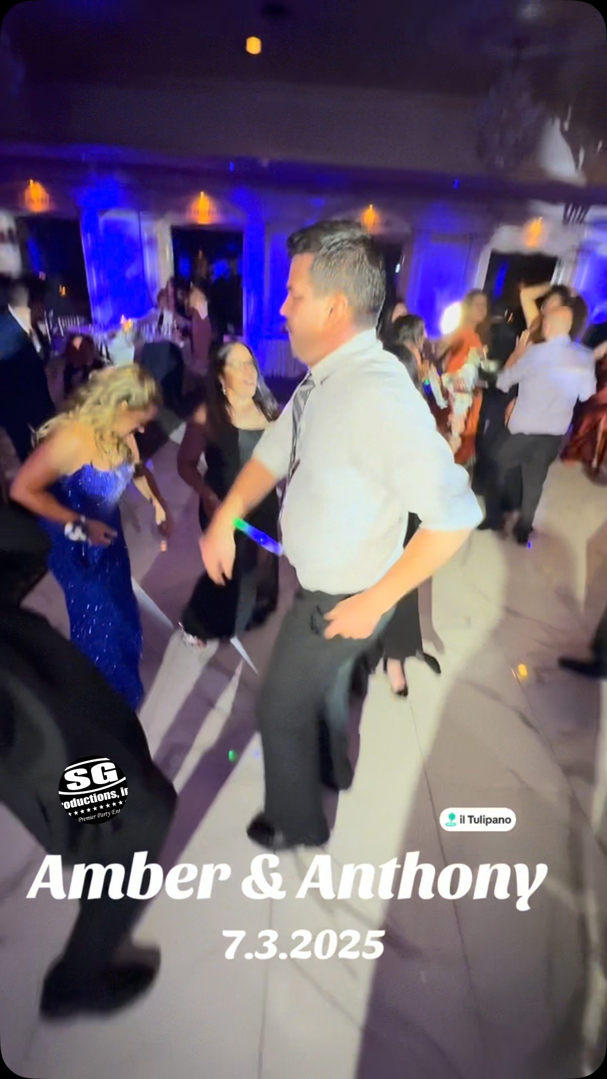 Amber & Anthony’s wedding was 🔥 from start to finish!
The dance floor was non-stop thanks to DJ Malik 🎧💃🕺
Thursday night felt like a Saturday!
#AmberAndAnthony #WeddingTurnUp #DJMalikOnTheMix #IlTulipanoVibes #PackedDanceFloor #Thursday
