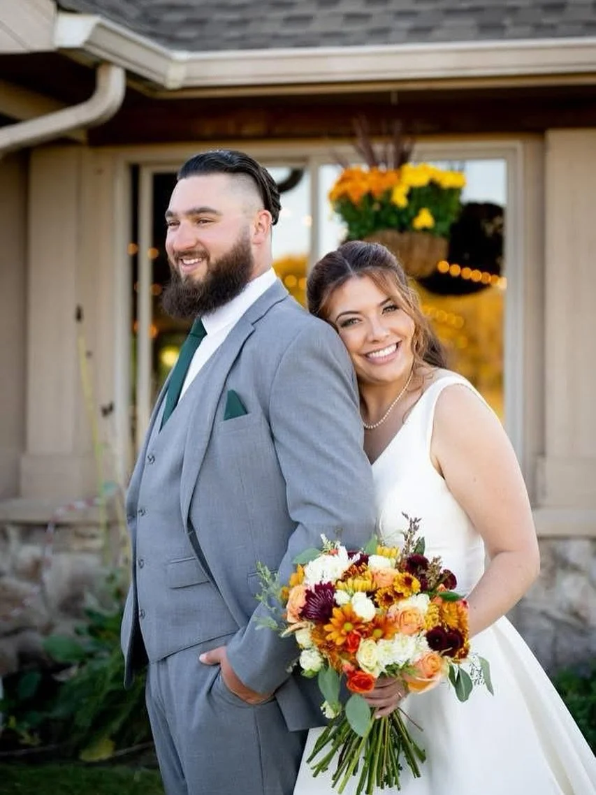 Happy anniversary, Julia and David!