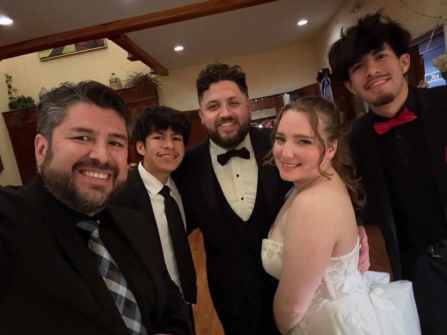 What an amazing evening celebrating Katherine &amp; Zack&rsquo;s wedding at the beautiful North Shore House! 🌙💍 The night was filled with great music, energy, and unforgettable moments. We had such a blast celebrating with you and your guests!

&md