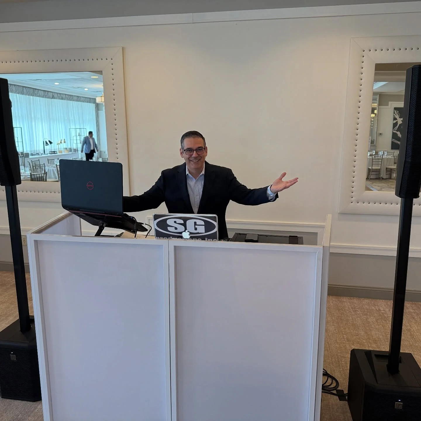 🎉 Celebrating a true music industry veteran &mdash; DJ Steven D! 🎶

With 25+ years in the music business, Steven D has become one of our most trusted and skilled DJs. His experience, professionalism, and talent have made countless events unforgetta